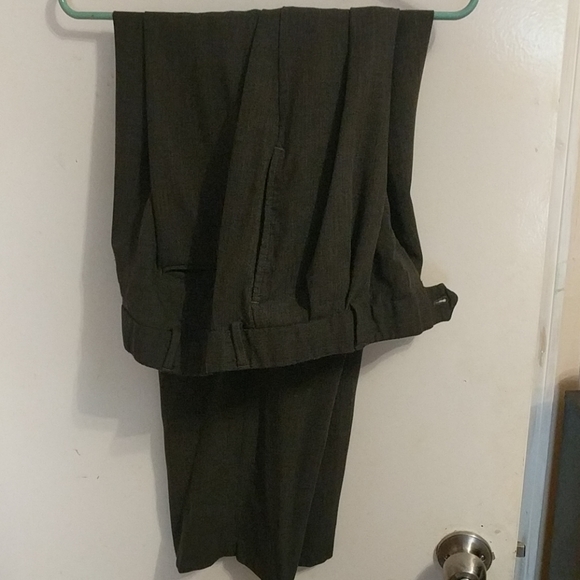 Gray dress pants - Picture 1 of 1